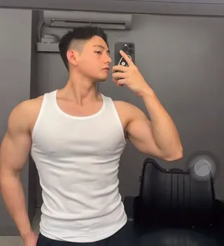 Jump Into Crowd 2